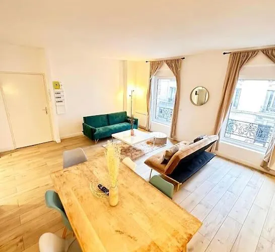 Magnificent Apartment Close To Paris Metro Line 1